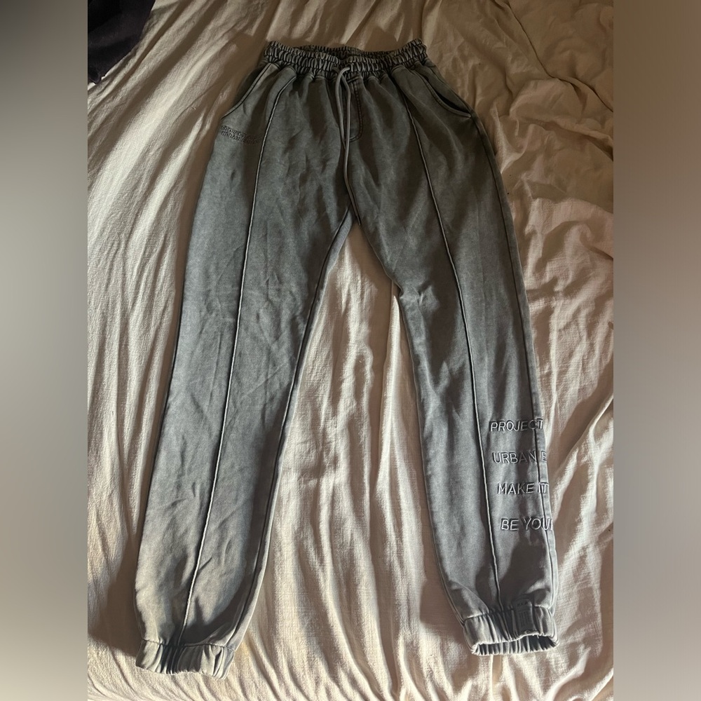 Retro grey sweat pants